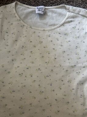 Princess Polly y shirt